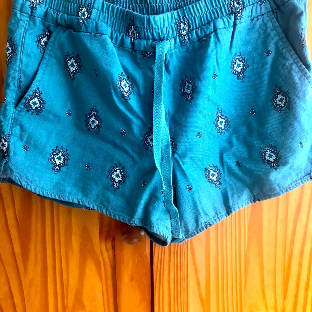 Loft Paisley Print shorts